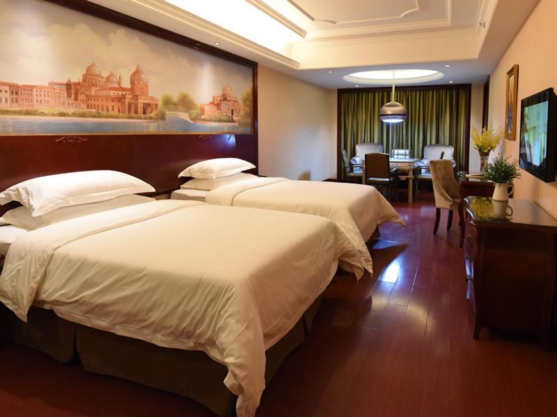 Vienna Hotel Loudi Chunyuan Pedestrian Street Exterior foto
